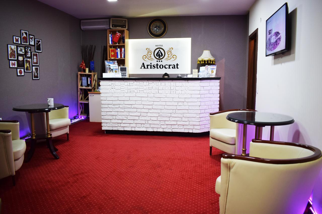 Hotel Aristocrat & Fish Restaurant 斯科普里 外观 照片